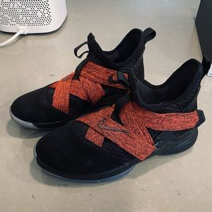 NIKE LEBRON SOLDIER 12 GS 'BRED' BLACK/BLACK Size 7Y